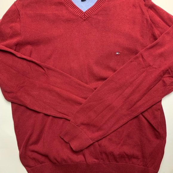 Tommy Hilfiger Sweater in Cranberry Color - Picture 2 of 3